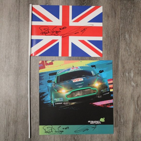2008 Drayson Barwell Austin Martin Vantage GT2 Signed Drayson Cocker Card & Flag - Picture 1 of 9